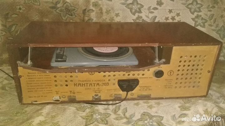 Радиолы ламповые и приёмники