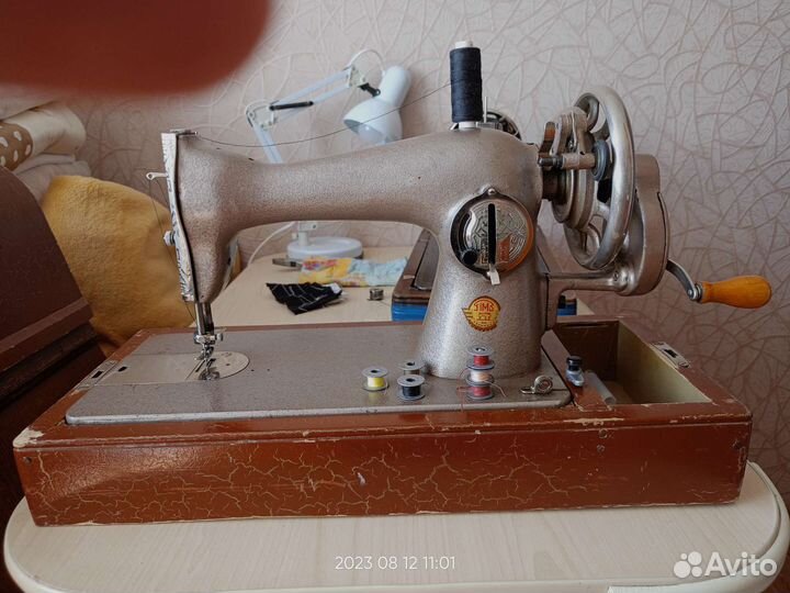 Швейная машинка