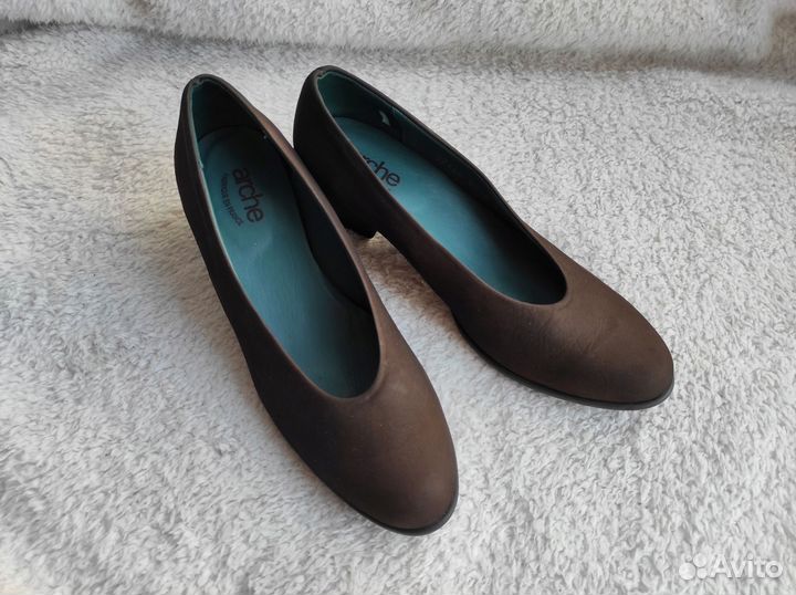 Туфли arche 36.5 37 коричневые небольшой каблук