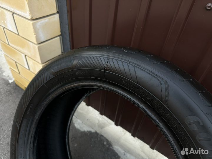 Goodyear EfficientGrip Performance 2 215/55 R17 94W