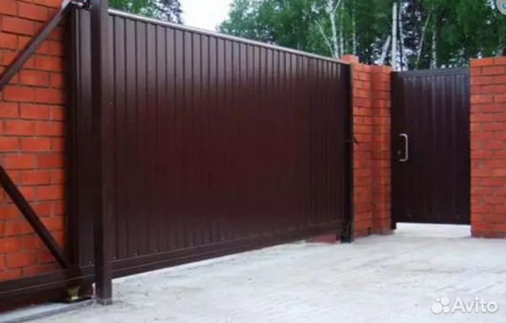 Забор металлический,калитки под ключ