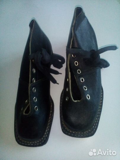 Ботинки лыжные кожаные р 26,5 СССР и лыжи СССР