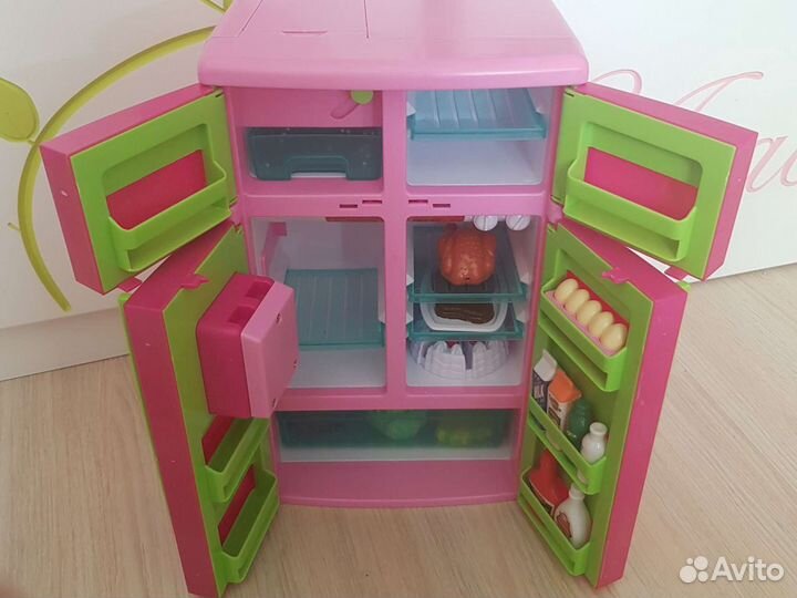 Холодильник для кукол
