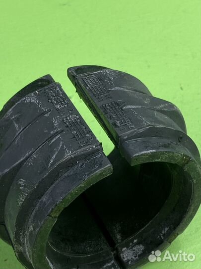 Втулка стабилизатора 53x77x56 (п) центр 2x \MB Act