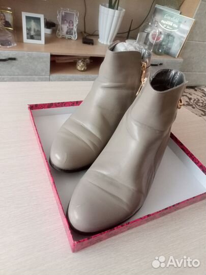 Ботинки женские