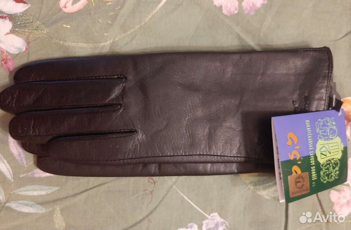 Перчатки женские кожаные новые 6.5