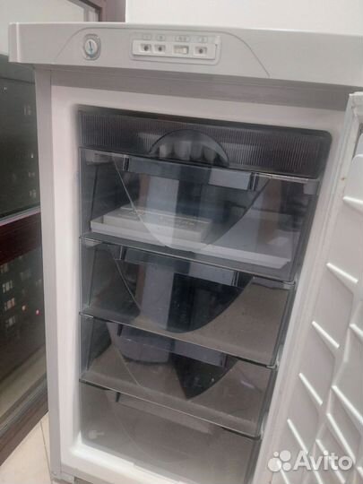 Морозильный шкаф Саратов 154 (мш-90)