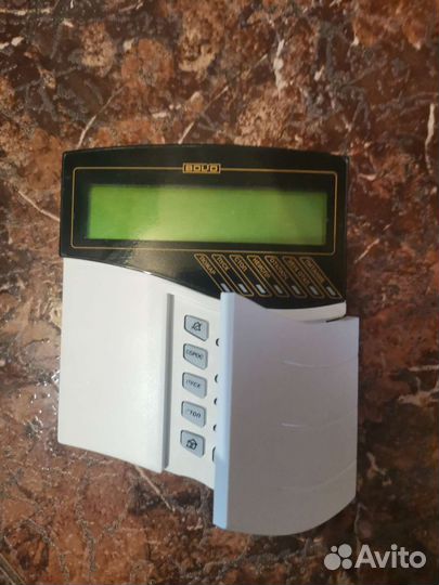 С 2000 м болид