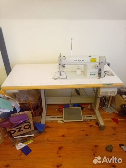 Швейная машина Zoje