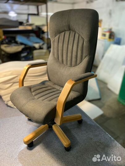 Компьютерное кресло