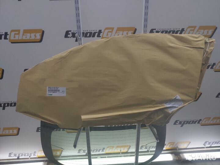 Дверное стекло опускное на Seat Ibiza IV 3D