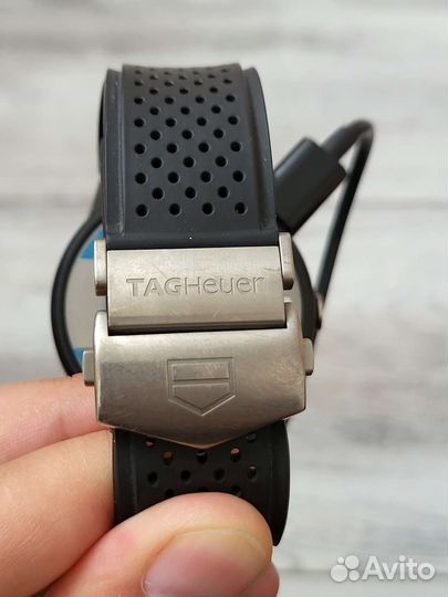 Tag hauer connected 2 45 titanium