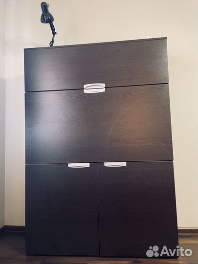 Компьютерный стол вместе с компьютером + лампа