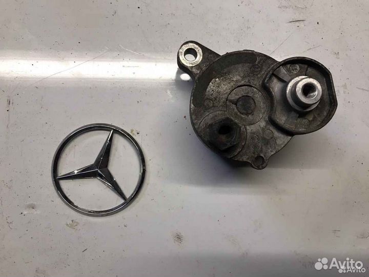 Натяжитель ремня Мерседес M276 М276