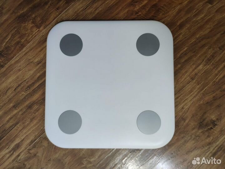 Умные весы Xiaomi Mi Body Composition Scale 2