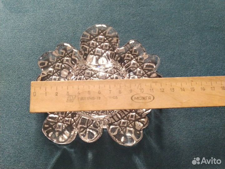 Пепельница очень красивая (хрусталь)