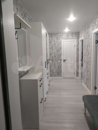 2-к. квартира, 65 м², 3/10 эт.