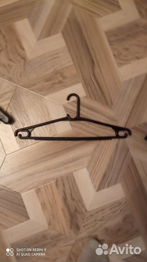 Вешалки для одежды