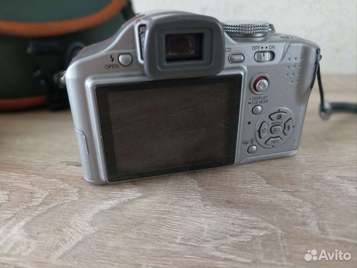 Фотоаппарат Panasonic Lumix DMC-FZ8