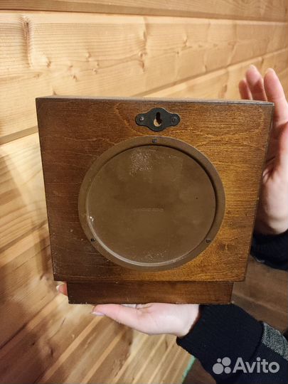 Часы весна СССР в деревянном корпусе с заводом