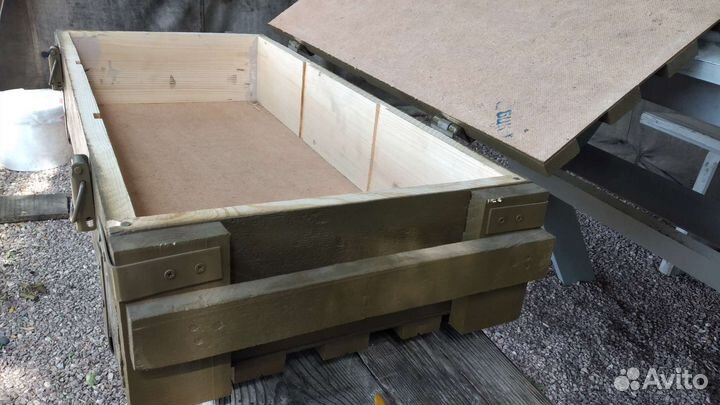 Деревянный ящик, с крышкой