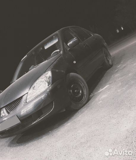 Mitsubishi Lancer 1.6 AT, 2004, 275 000 км