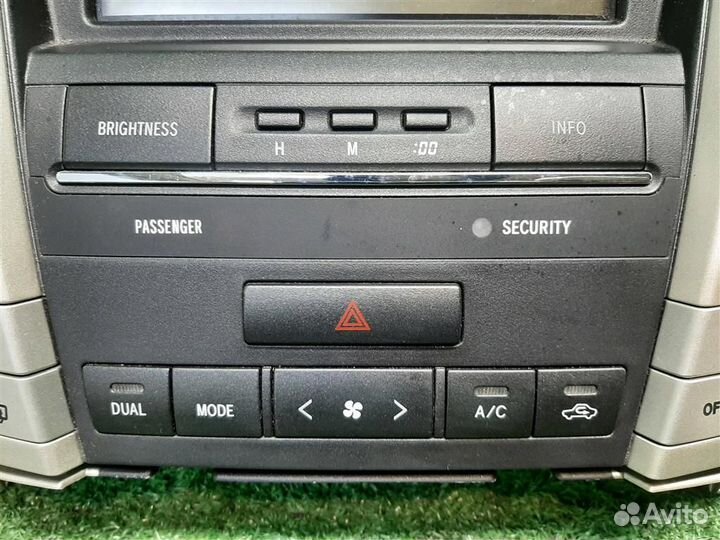 Панель управления отопителя Lexus RX300 (MCU35) 2