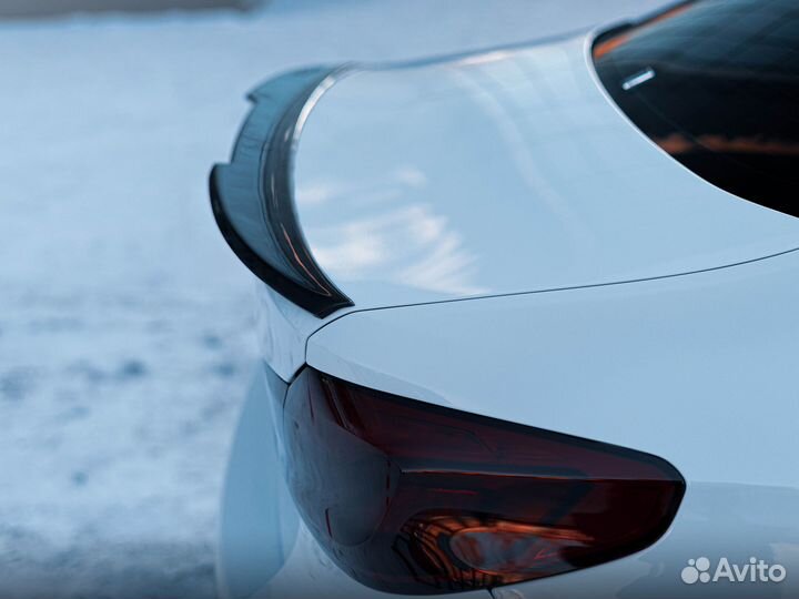 BMW 5 G30 спойлер. FRP Черный глянец