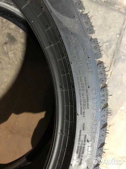Pirelli P Zero Winter 275/35 R19 и 245/40 R19 100V