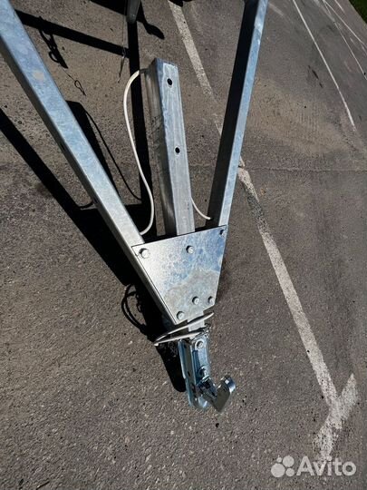 Прицеп на легковой автомобиль 2.5м на 1.3м