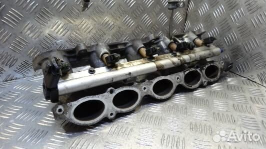 Топливная рампа бензиновая volvo S40 II MS (8BN25T