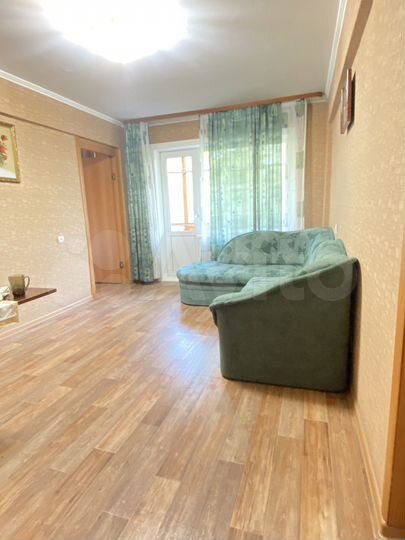 4-к. квартира, 60 м², 3/5 эт.