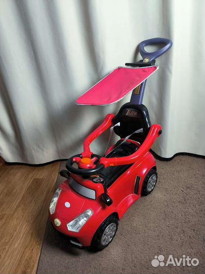 Машинка каталка толокар с ручкой