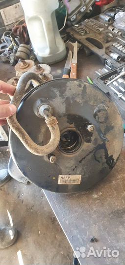 Вакумный усилитель тормозов Chevrolet Aveo T250