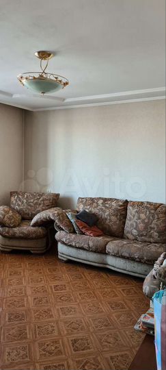 3-к. квартира, 70,3 м², 6/10 эт.