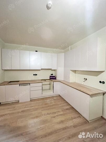 Кухонные гарнитуры современные и классические