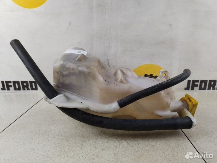 Бачок расширительный Jeep Grand Cherokee WK2 6.4