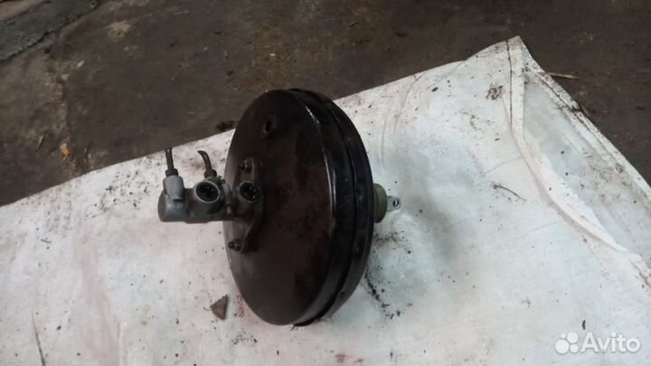 Вакуумник Mitsubishi Lancer 10