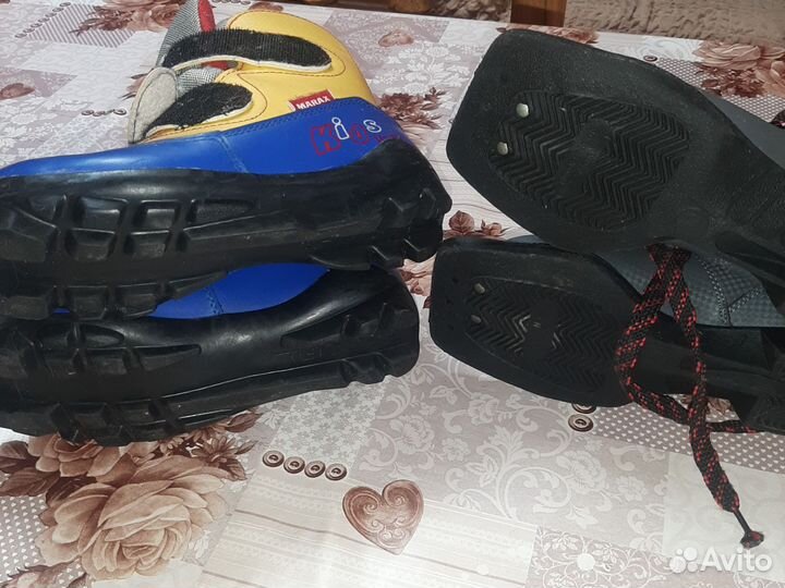 Лыжные ботинки