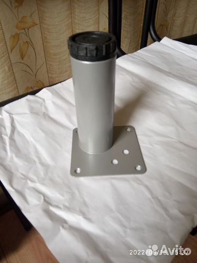 Опора мебельная регулируемая