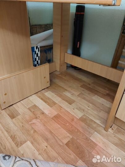 Компьютерный стол угловой бу