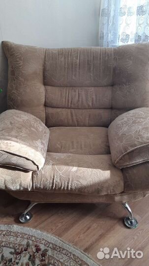 Диван и кресло