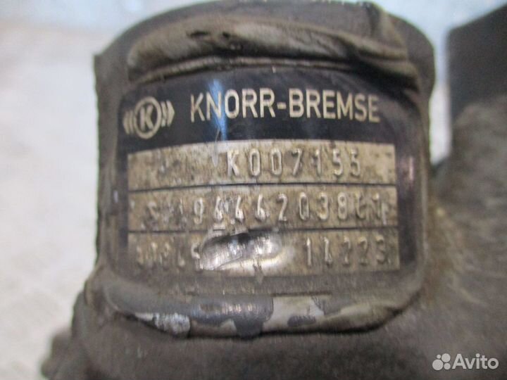 Суппорт задний левый Mercedes-Benz A9444203801