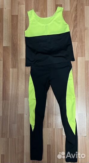 Спортивный костюм женский