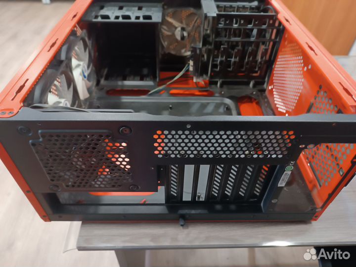 Corsair Graphite Series 230T Red с гарантией