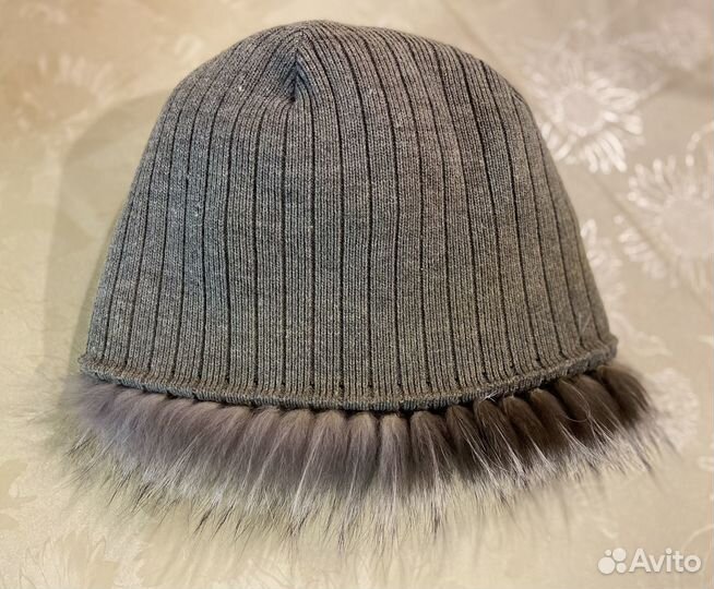 Шапка зимняя меховая женская