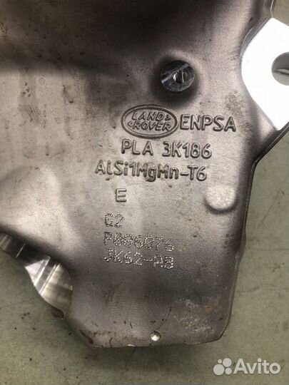 Поворотный кулак со ступицей перед лев range rover