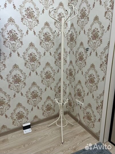 Вешалка напольная