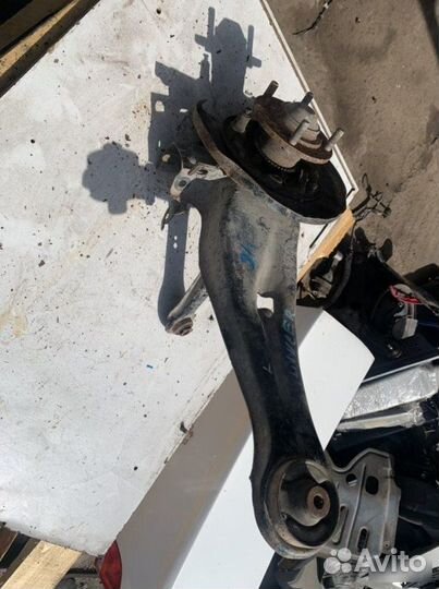 Рычаг задний левый Mitsubishi Lancer 9