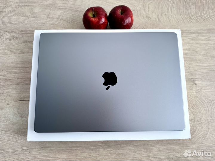 MacBook Pro 16'' 2021 M1 MAX 32Gb 1Tb